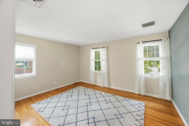 305 N RED HILL RD, Martinsburg, WV 25401