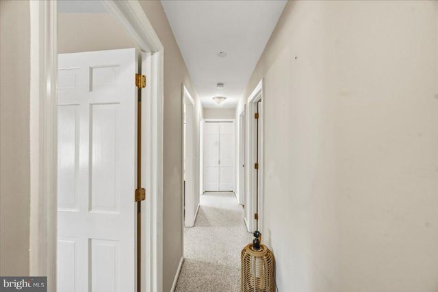 305 N RED HILL RD, Martinsburg, WV 25401