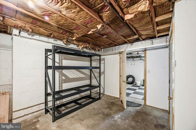 305 N RED HILL RD, Martinsburg, WV 25401