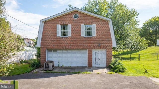 305 N RED HILL RD, Martinsburg, WV 25401