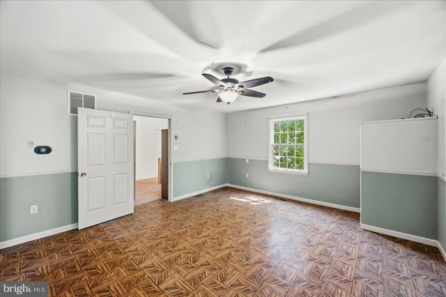 305 N RED HILL RD, Martinsburg, WV 25401
