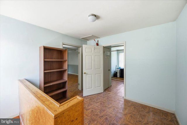 305 N RED HILL RD, Martinsburg, WV 25401