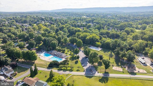 305 N RED HILL RD, Martinsburg, WV 25401