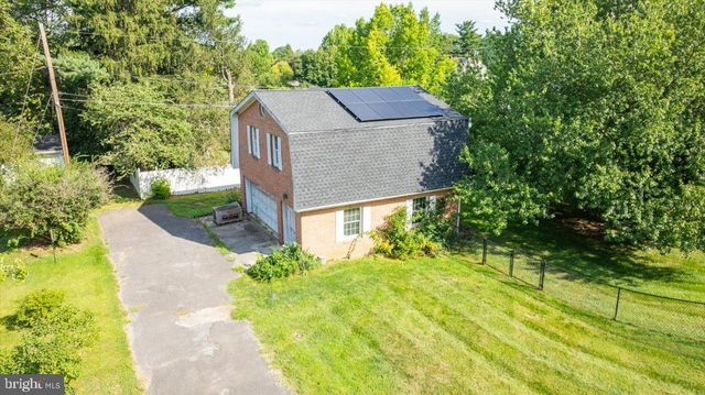 305 N RED HILL RD, Martinsburg, WV 25401