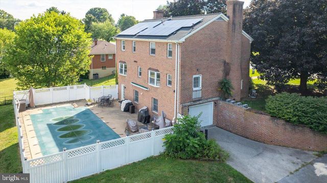 305 N RED HILL RD, Martinsburg, WV 25401