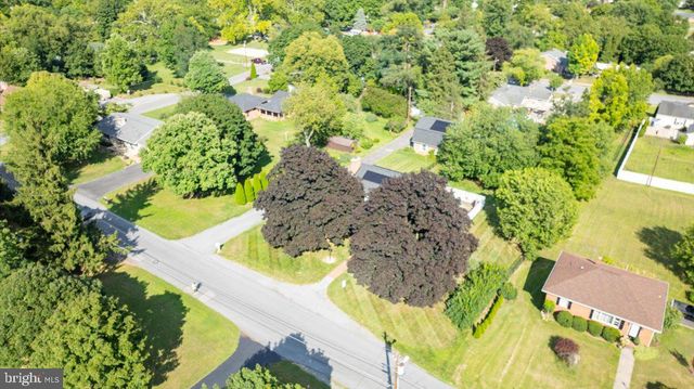 305 N RED HILL RD, Martinsburg, WV 25401