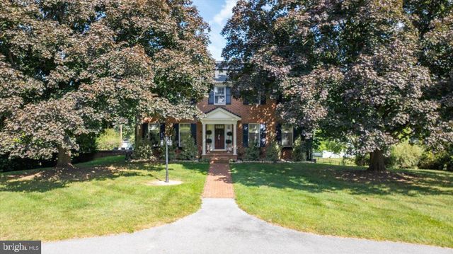 305 N RED HILL RD, Martinsburg, WV 25401