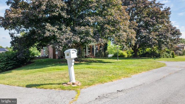305 N RED HILL RD, Martinsburg, WV 25401