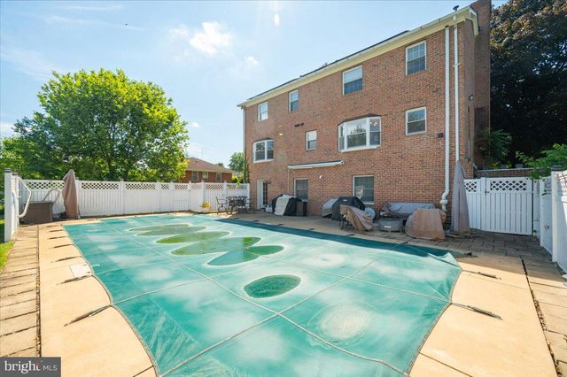 305 N RED HILL RD, Martinsburg, WV 25401