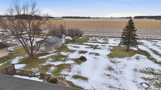 2424 N Berthaud Road, New Haven, IN 46774