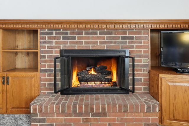 2424 N Berthaud Road, New Haven, IN 46774