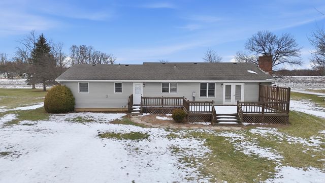 2424 N Berthaud Road, New Haven, IN 46774