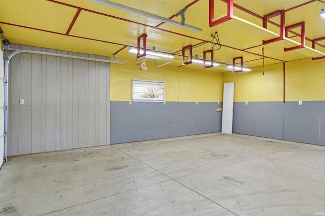 2424 N Berthaud Road, New Haven, IN 46774