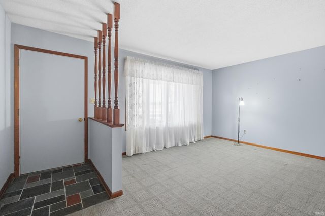 2424 N Berthaud Road, New Haven, IN 46774