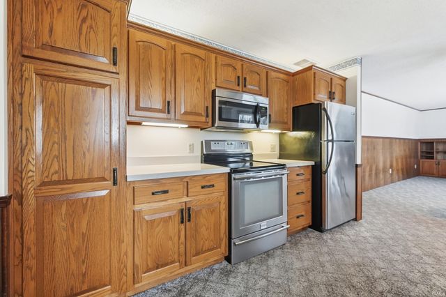 2424 N Berthaud Road, New Haven, IN 46774