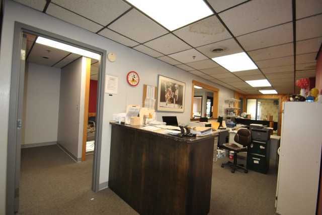 10540 W Cermak Road 2, Westchester, IL 60154