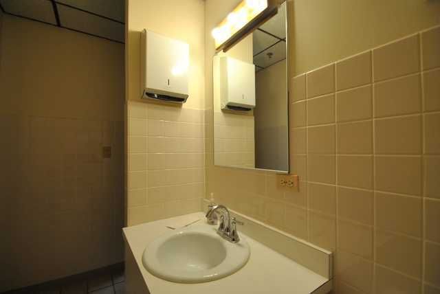 10540 W Cermak Road 2, Westchester, IL 60154