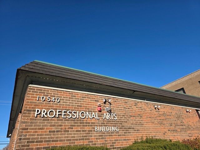 10540 W Cermak Road 2, Westchester, IL 60154