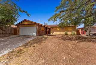 38447 2nd St E Street, Palmdale, CA 93550