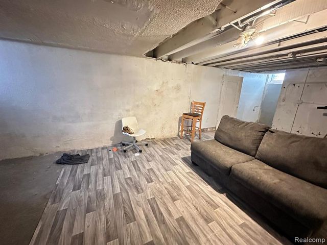 14901 Terry Street, Detroit, MI 48227