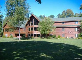 355 W Mannsiding Road, Harrison, MI 48625
