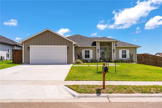 101 Webb St, Odem, TX 78370
