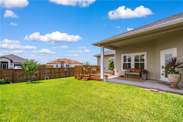 101 Webb St, Odem, TX 78370
