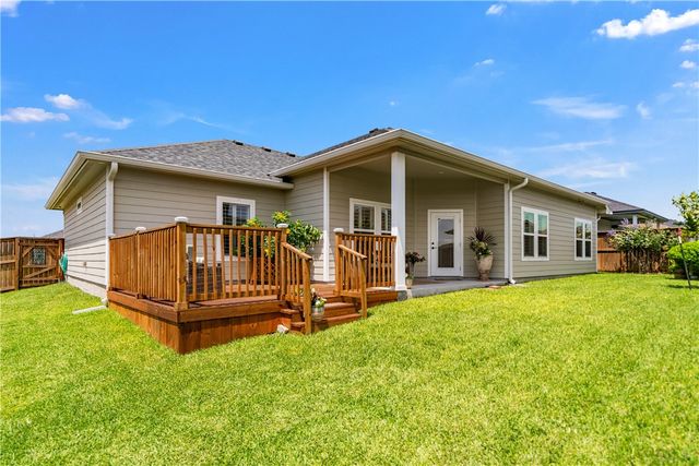 101 Webb St, Odem, TX 78370