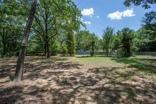 6120 Payne Road, Log Cabin, TX 75148