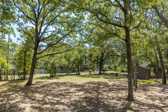 6120 Payne Road, Log Cabin, TX 75148