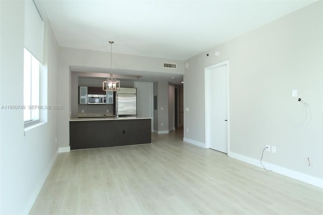 500 Brickell Ave 4110, Miami, FL 33131