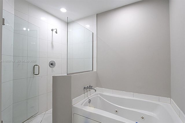 500 Brickell Ave 4110, Miami, FL 33131