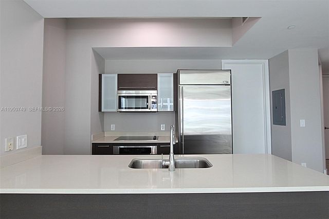 500 Brickell Ave 4110, Miami, FL 33131