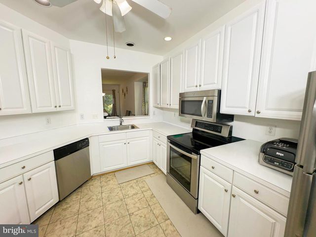 7822 QUILL POINT DR, Bowie, MD 20720