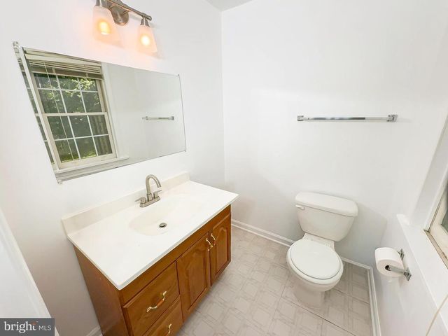 7822 QUILL POINT DR, Bowie, MD 20720