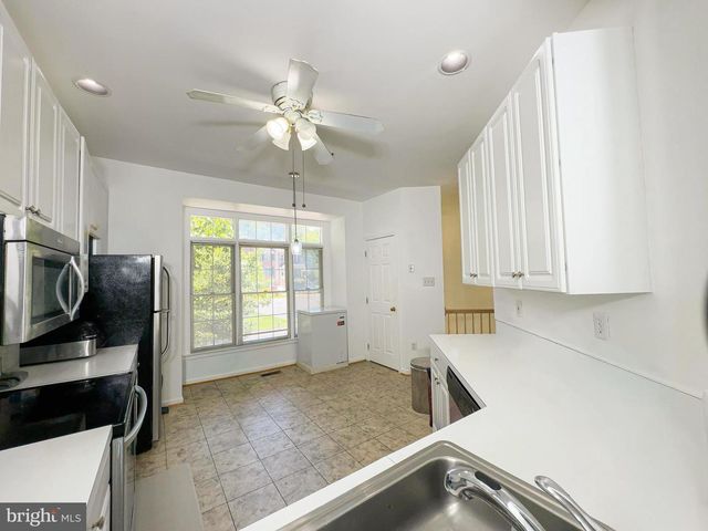 7822 QUILL POINT DR, Bowie, MD 20720