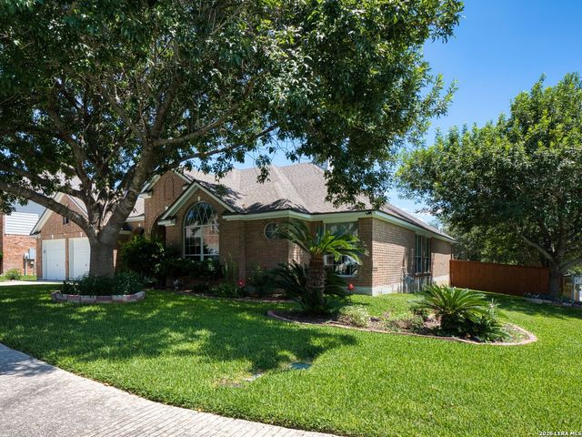 10426 Rainbow Vw, Helotes, TX 78023