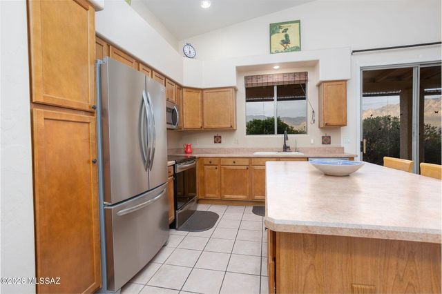 11618 N Flat Iron Drive, Tucson, AZ 85737