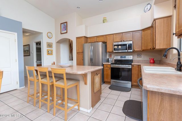 11618 N Flat Iron Drive, Tucson, AZ 85737