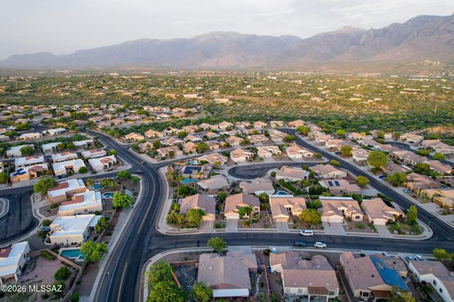11618 N Flat Iron Drive, Tucson, AZ 85737