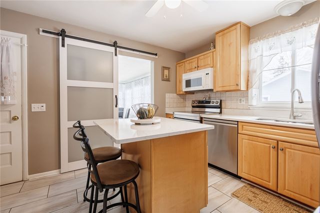 1572 Scribner Road, Penfield, NY 14526