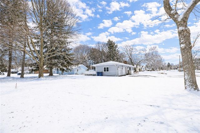 1572 Scribner Road, Penfield, NY 14526