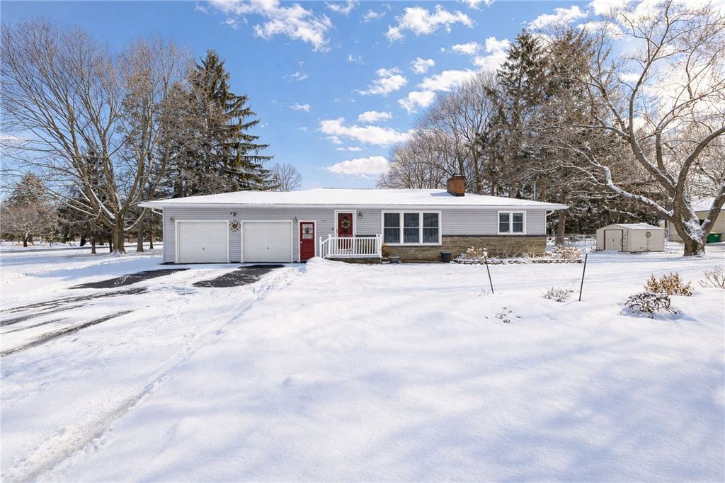 1572 Scribner Road, Penfield, NY 14526