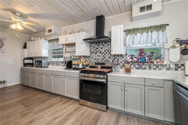 414 E BULLARD AVENUE, Lake Wales, FL 33853