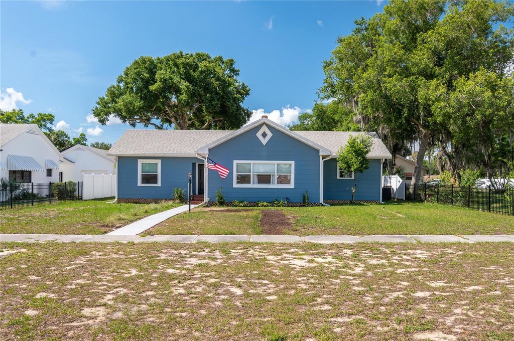 414 E BULLARD AVENUE, Lake Wales, FL 33853