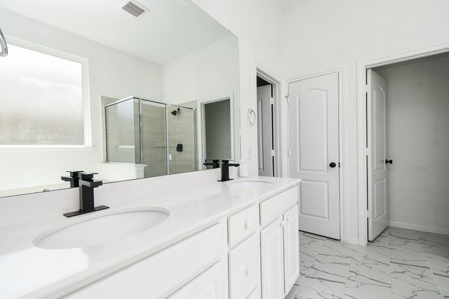 8215 Longear Lane, Rosenberg, TX 77469