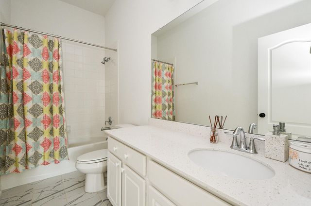 8215 Longear Lane, Rosenberg, TX 77469