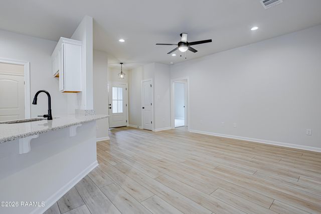 211 Cainwood Court, Carencro, LA 70520