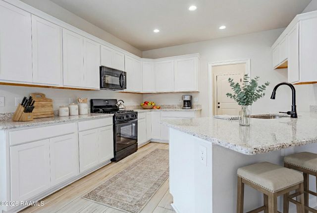 211 Cainwood Court, Carencro, LA 70520