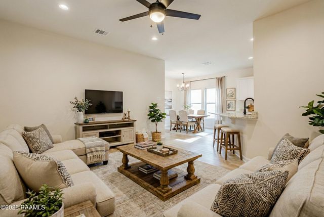 211 Cainwood Court, Carencro, LA 70520